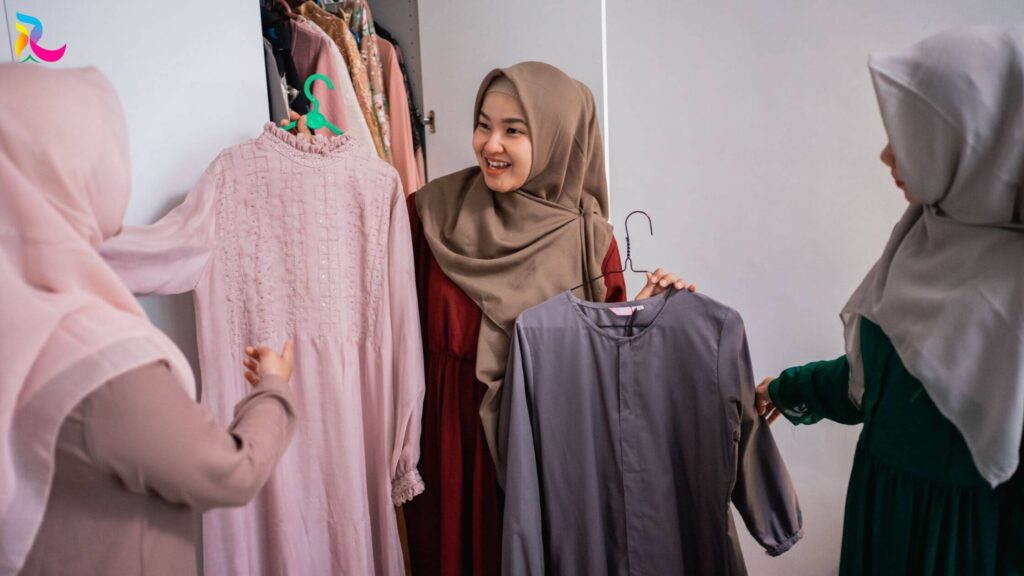 Perpaduan Gamis Syar’i dengan Aksesoris 